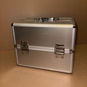 Silver Makeup Organizer Case